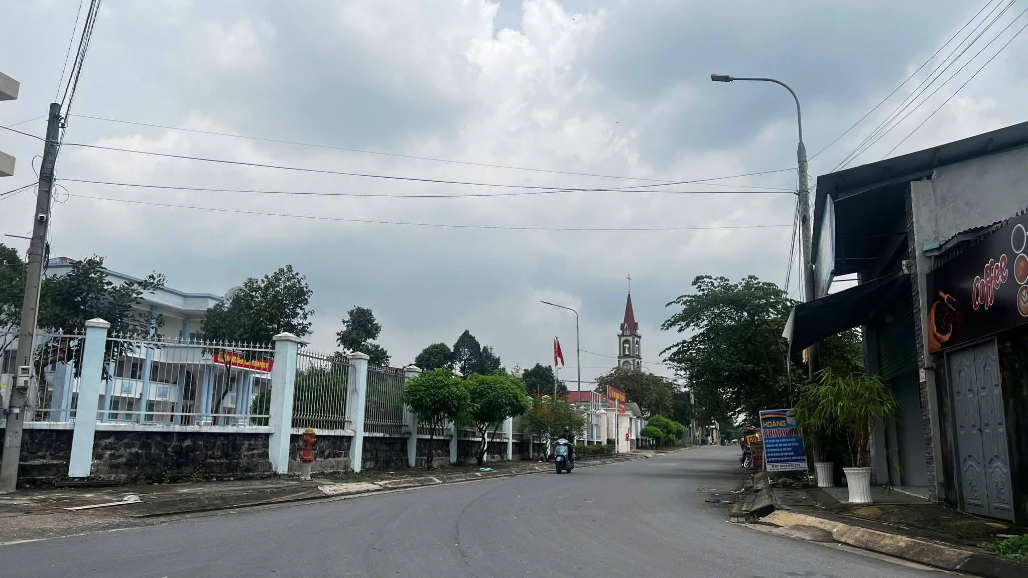 Bán gấp lô đất 343m2, ngang 9m tại trung tâm phường Tân Biên