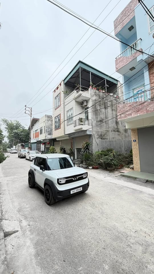 Bán đất 60m2, cạnh khách sạn Vân Long, km4 Cẩm Thuỷ, mặt tiền 4,2m, đường rộng 8m ô tô đỗ ngày đêm