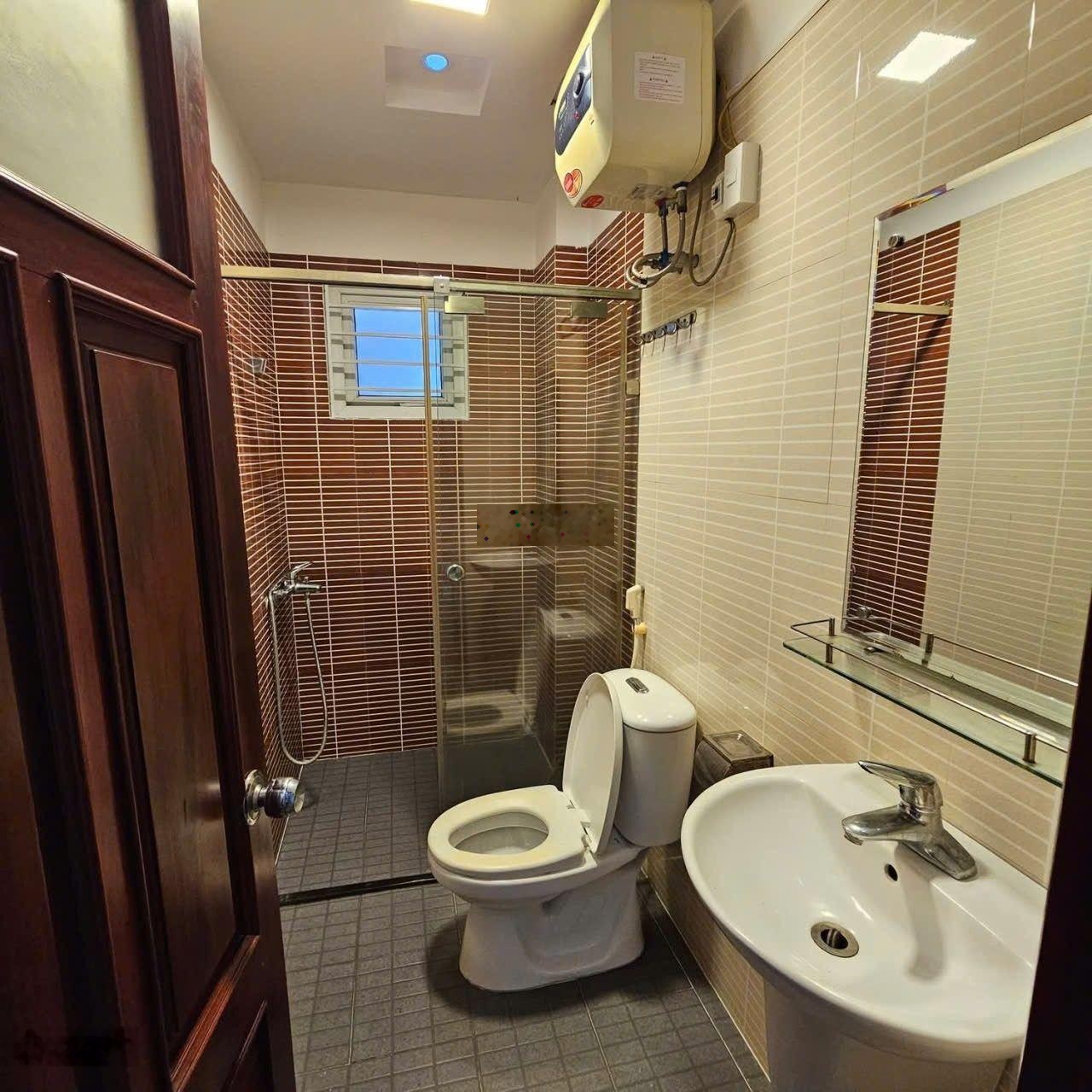 Bán nhà lô góc 2 thoáng Đội cấn - Hơn 14 tỷ - 50m - mặt tiền 5m