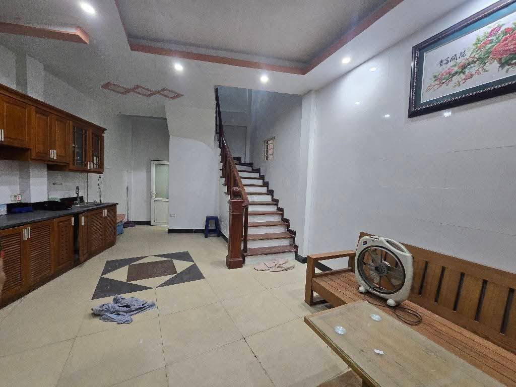 Bán nhà riêng quận Cầu Giấy, thành phố Hà Nội, giá 8 tỷ