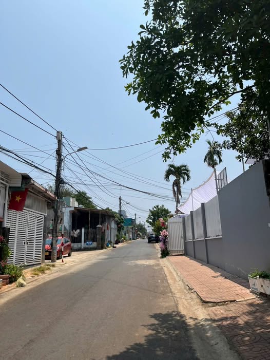 Bán nhà riêng thành phố Buôn Ma Thuột tỉnh Đắk Lắk, giá 4,8 tỷ