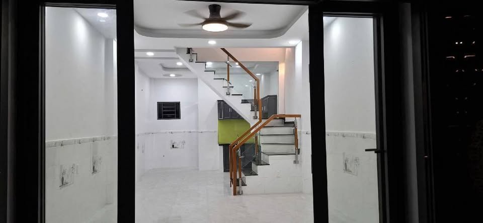 Nhà 2 tầng, Thạnh Lộc 18, Quận 12, sổ hồng riêng
