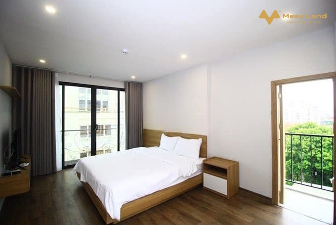 Mặt phố Linh Lang, Ba Đình, 9 tầng, thang máy mới, cho thuê 170 triệu/tháng