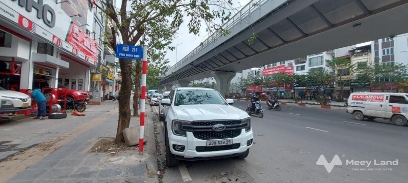 Bán gấp nhà phố Minh Khai 80m2 x 3 tầng, mặt tiền 3,3m, giá 4,78 tỷ