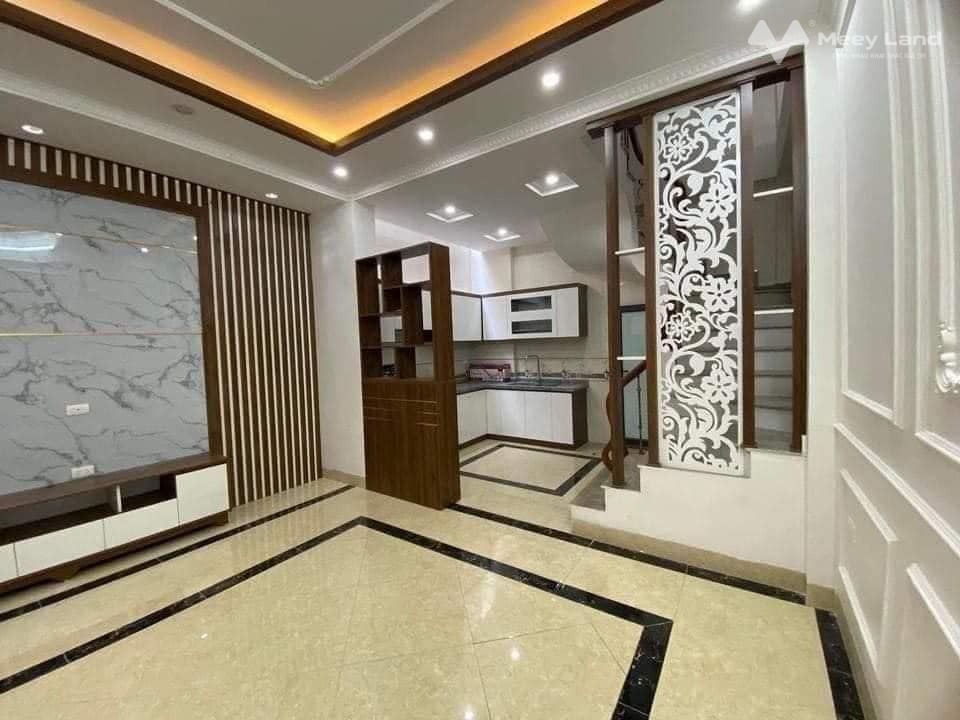 Bán nhà phố Hoàng Mai 35m2 x 4 tầng, mặt tiền 4m, giá 2,5 tỷ