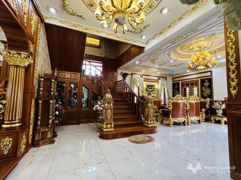 Bán biệt thự 2 mặt tiền ngay Phạm Ngọc Thạch, Phú Mỹ, Thủ Dầu Một, Bình Dương, 350m2, 3 tầng