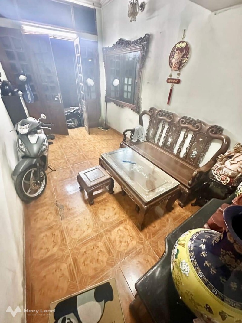 Bán nhà phố Giải Phóng 40m2 x 5 tầng, mặt tiền 3m, giá 4,85 tỷ