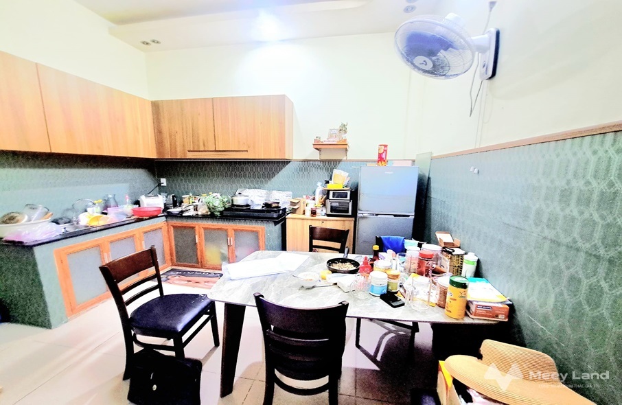 Bán nhà hẻm xe hơi đường Thới An 16, Thới An, quận 12, 82m2, 4 tầng, giá rẻ