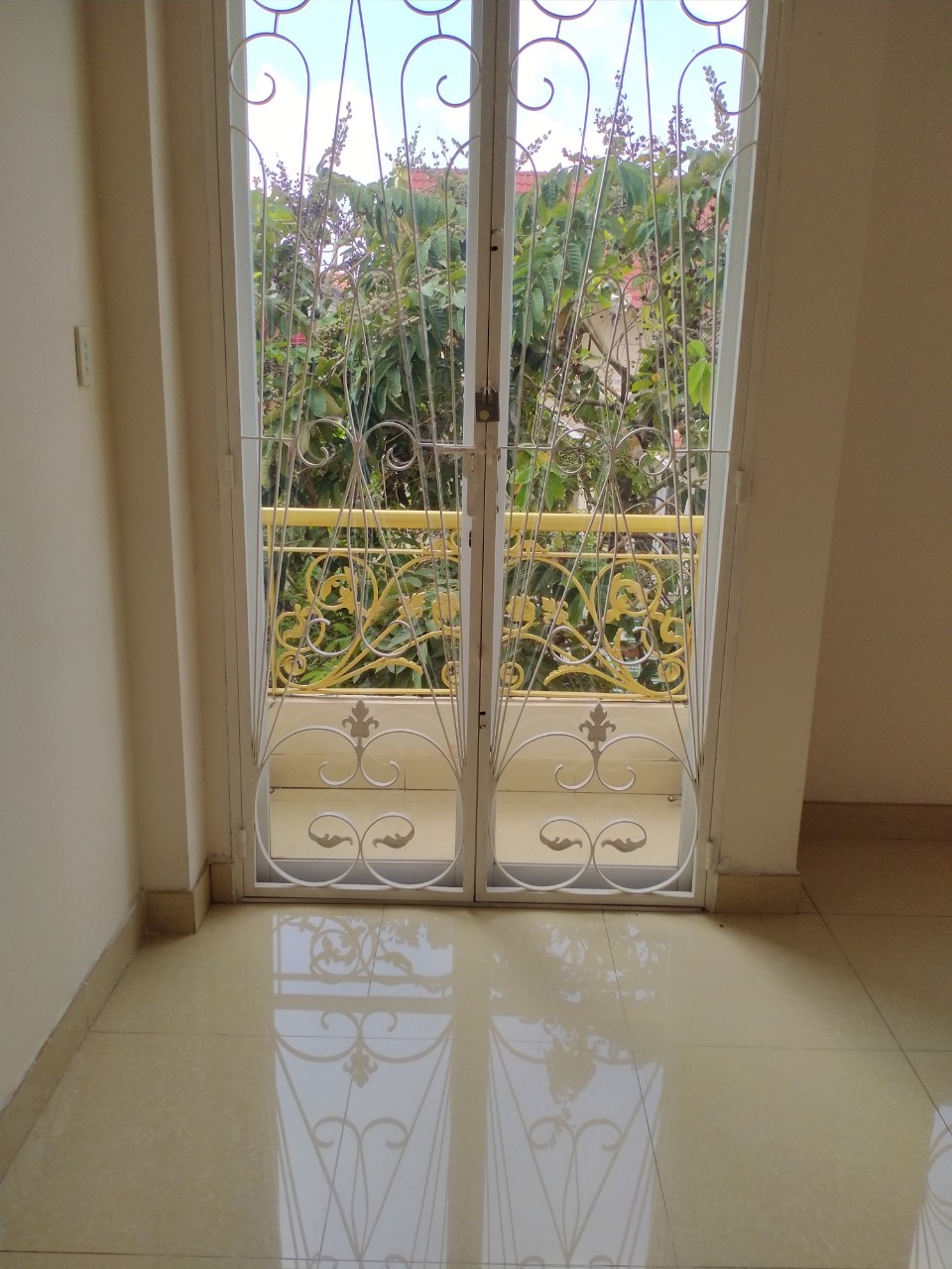 Bán rẻ nhà phố xinh 90m2, 1 trệt, 3 lầu khu dân cư Gia Hòa - thành phố Hồ Chí Minh