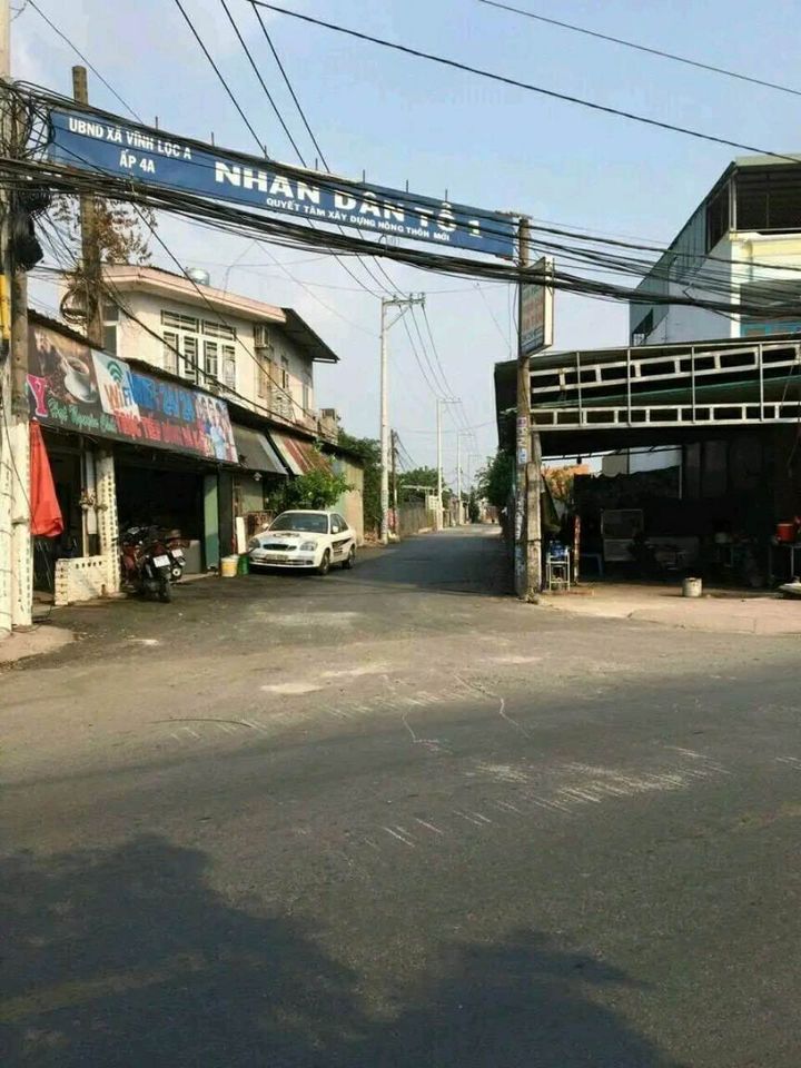 Cần bán đất vị trí đẹp cách đường chính Vĩnh Lộc A 70m