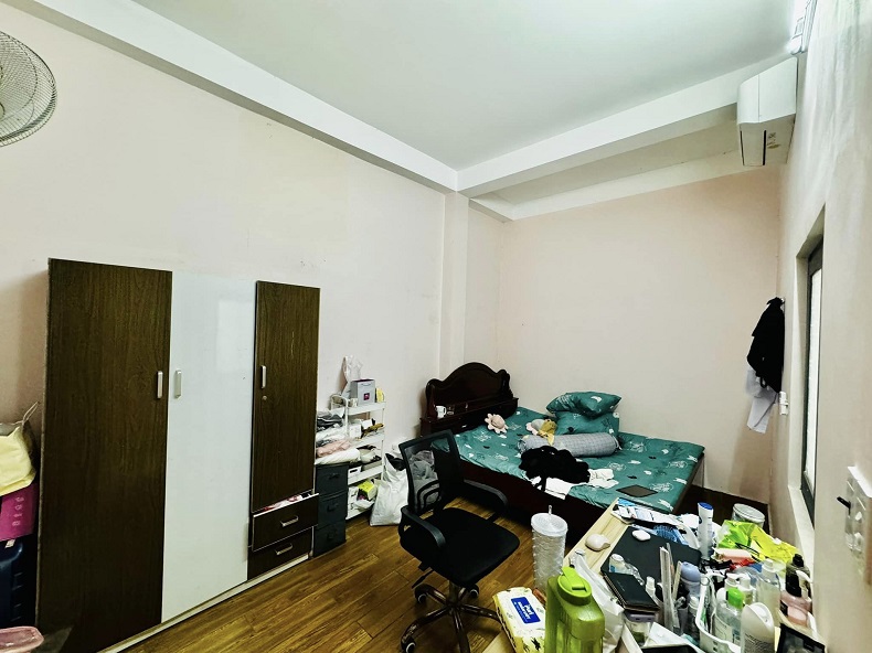 Bán căn hộ dịch vụ mặt tiền ngay Nguyễn Chánh Sắt, phường 13, Tân Bình, 190m2, 5 tầng, thang máy