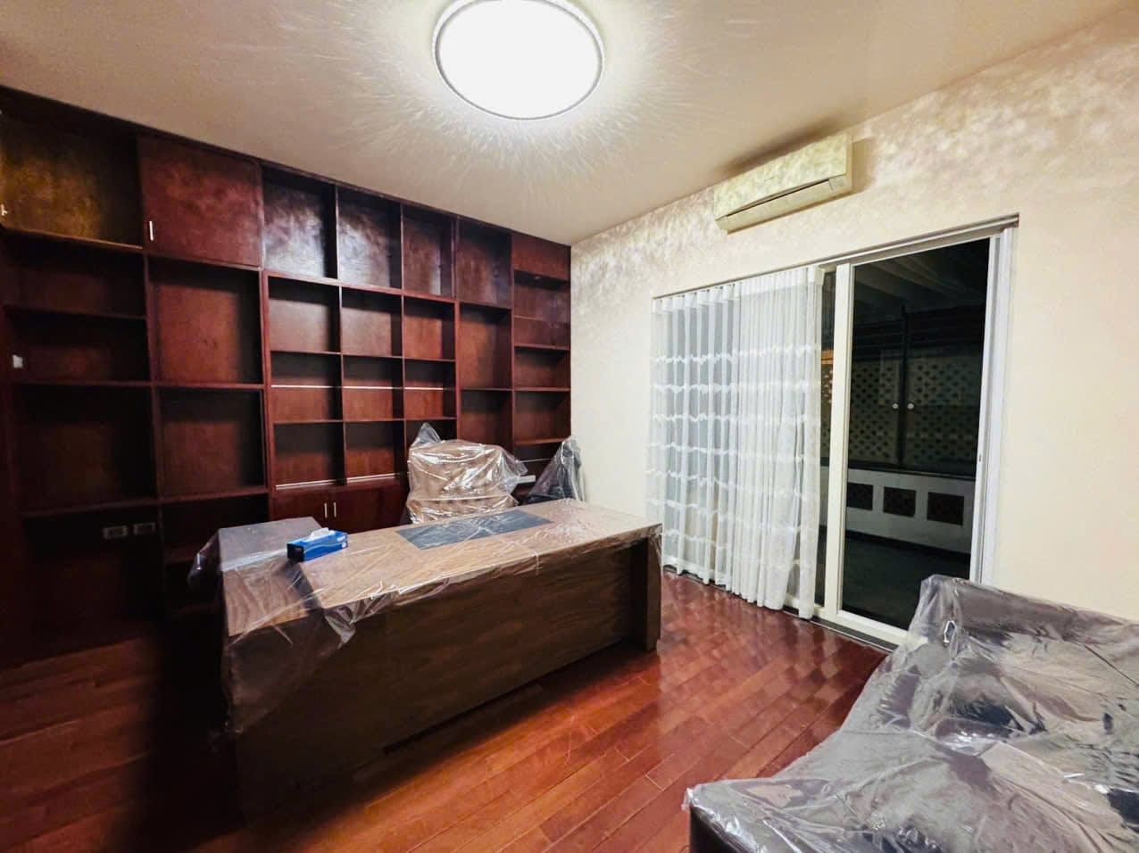 Bán biệt thự Yên Hòa, Trần Kim Xuyến, trung tâm Cầu Giấy, hoàn thiện đẹp giá 65 tỷ, diện tích 153m2