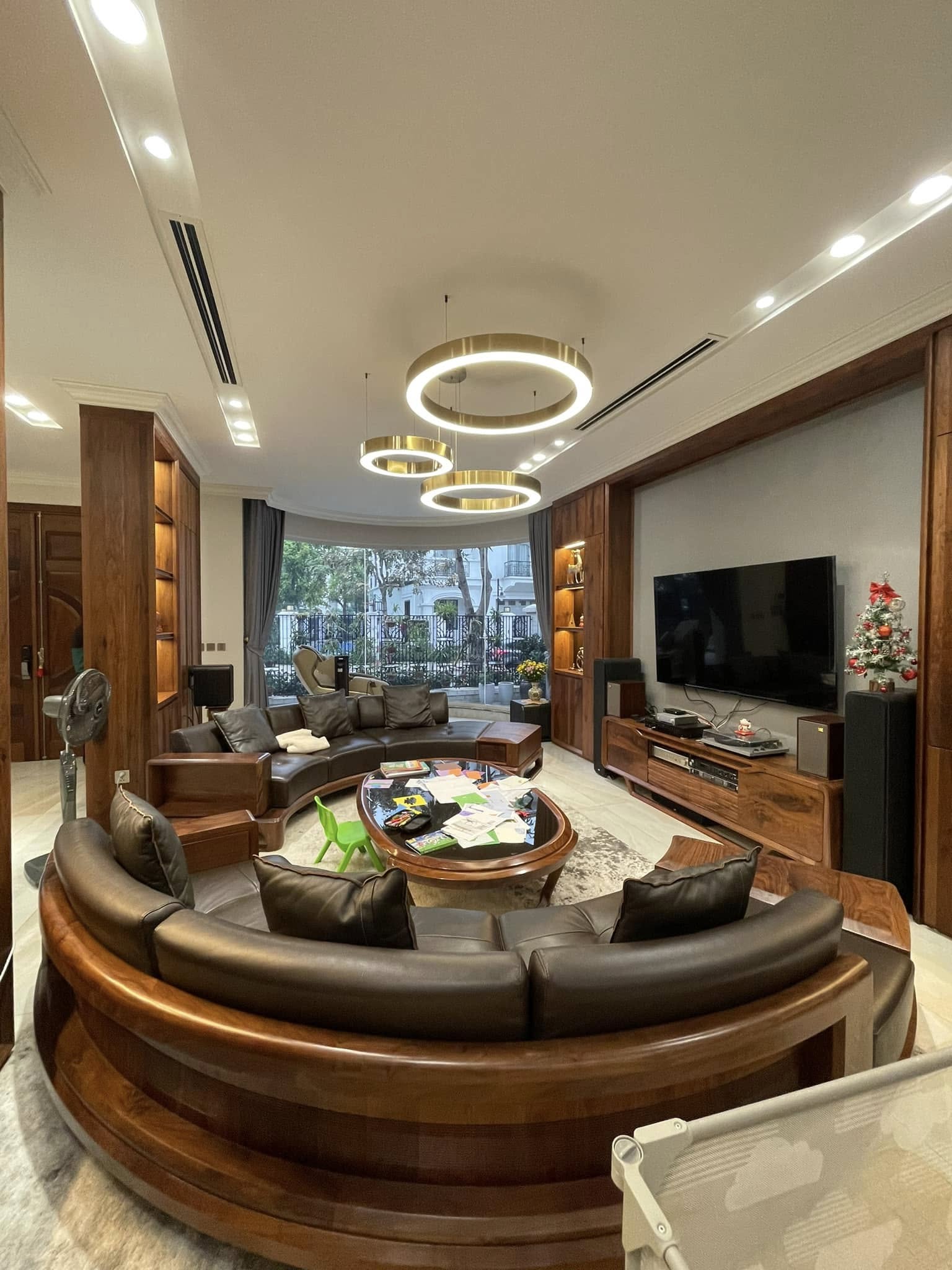 Biệt thự đơn lập Vinhomes Riverside The Harmoney - lô góc – thiết kế hiện đại