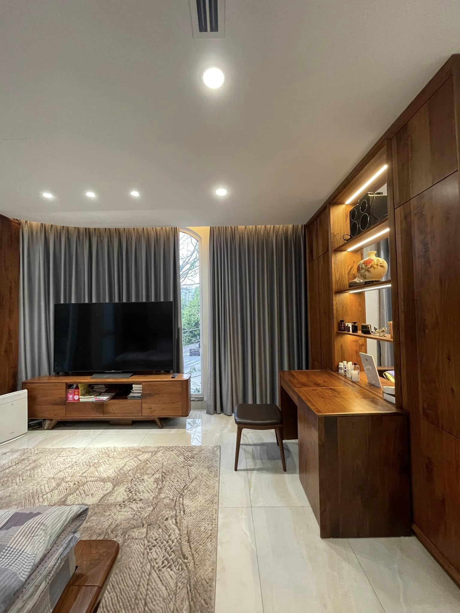 Biệt thự đơn lập Vinhomes Riverside The Harmoney - lô góc – thiết kế hiện đại