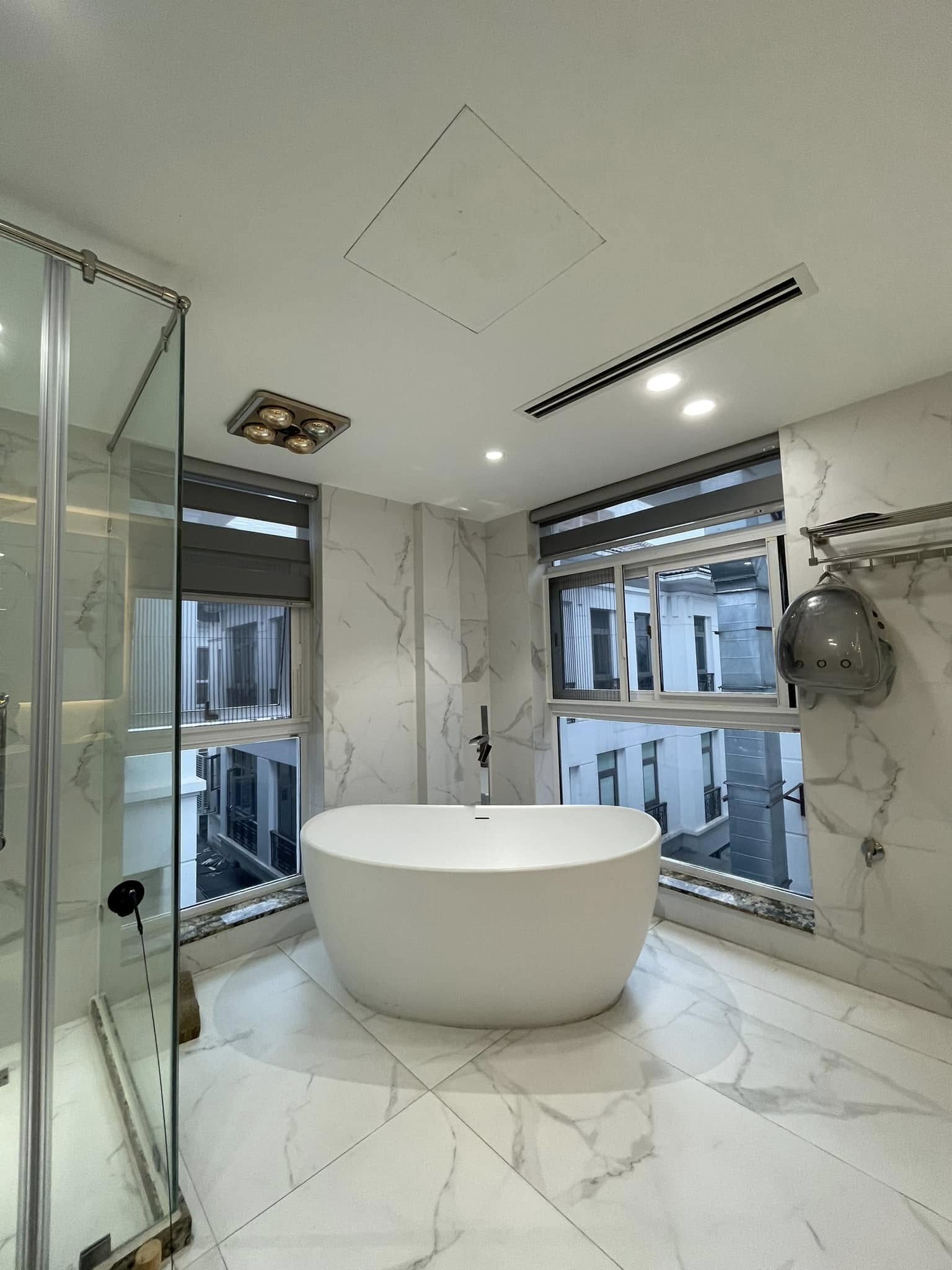 Biệt thự đơn lập Vinhomes Riverside The Harmoney - lô góc – thiết kế hiện đại