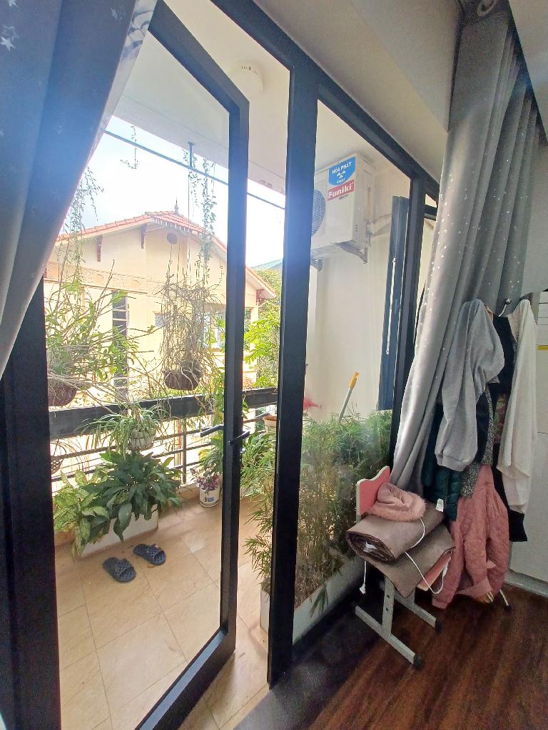 Hoa hậu phố Bạch Mai 1 nhà ra phố, rộng 62m2 ở luôn, giá chỉ 8,6 tỷ