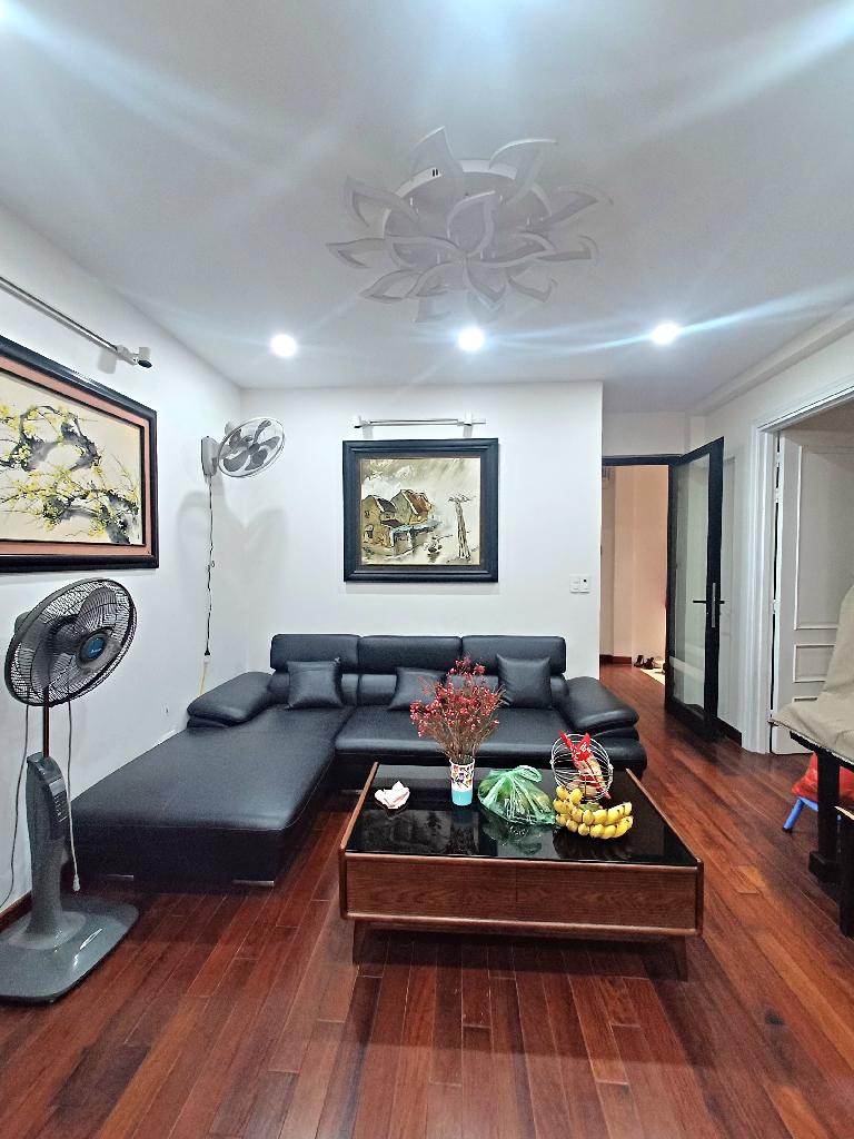 Hoa hậu phố Bạch Mai 1 nhà ra phố, rộng 62m2 ở luôn, giá chỉ 8,6 tỷ