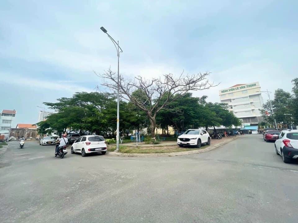 Bán đất 2 mặt tiền đường 46 Bình Trưng Tây, Thủ Đức, giá 12 tỷ