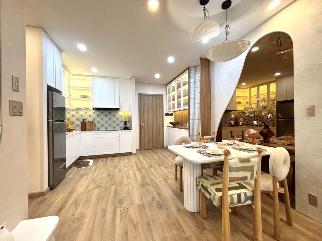 Mã căn B-20-08 Nam Ô Discovery căn góc tầng cao view biển, view núi, cực đẹp