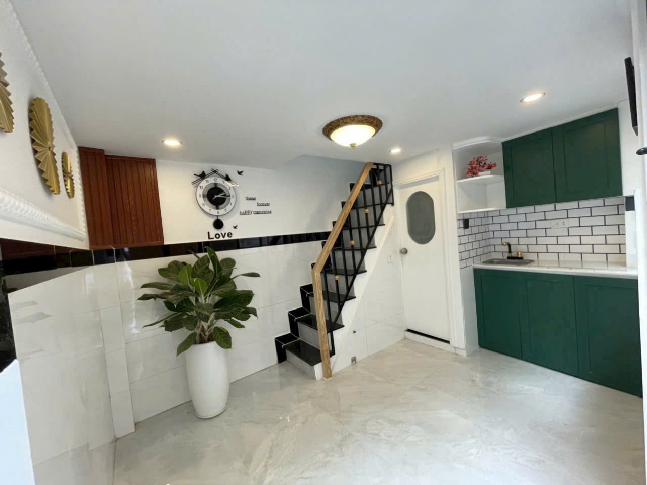 Chủ nhà ngộp lãi bán gấp nhà hẻm ô tô, đường Quốc lộ 13, Hiệp Bình Chánh, Thủ Đức