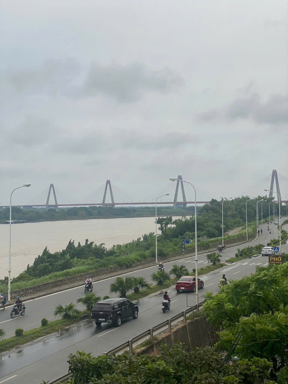 Bán nhà mặt phố An Dương Vương, Tây Hồ 180m2, 4 tầng, mặt tiền 7,5m, 41 tỷ, kinh doanh