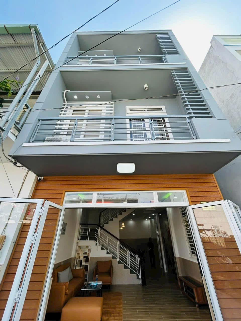 Đi nước ngoài bán gấp nhà 72m2, Phạm Văn Hai, Tân Bình, giá bán 2,99 tỷ