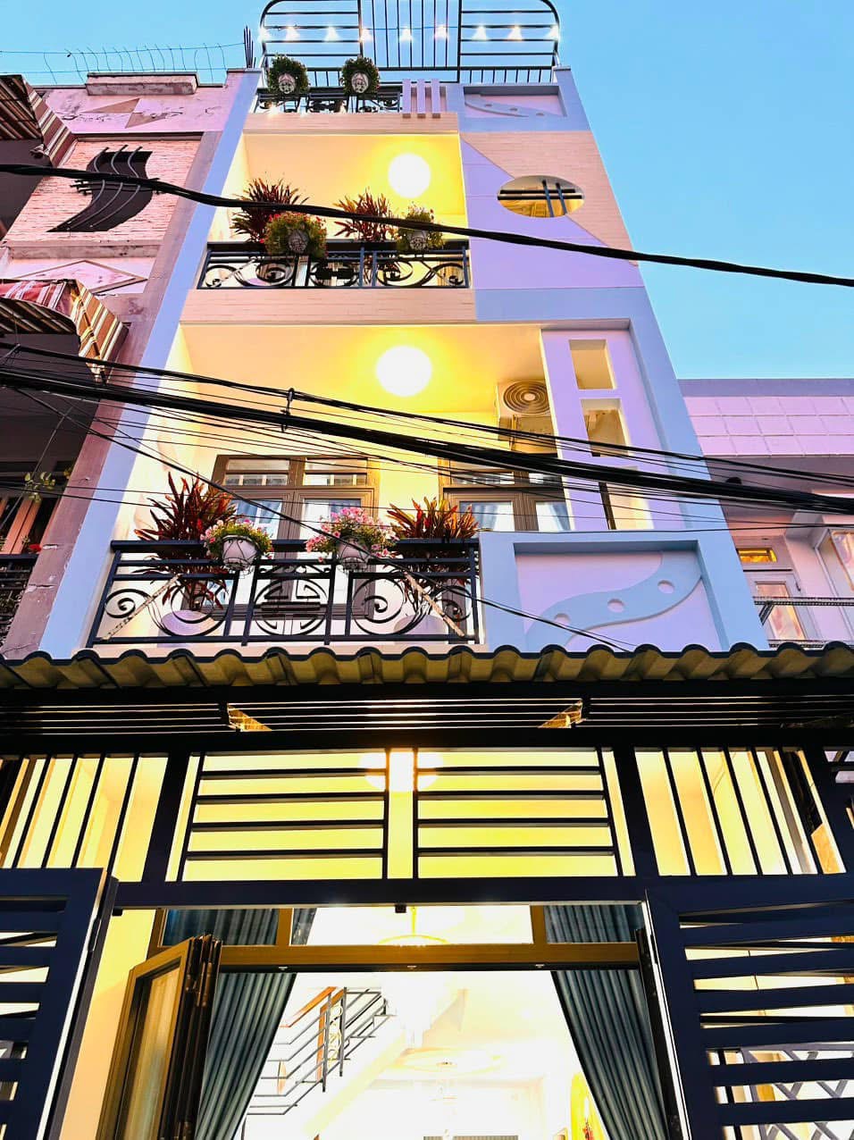 Kẹt tiền bán gấp nhà Tân Hoà Đông, phường 14, quận 6, giá bán 3,29 tỷ