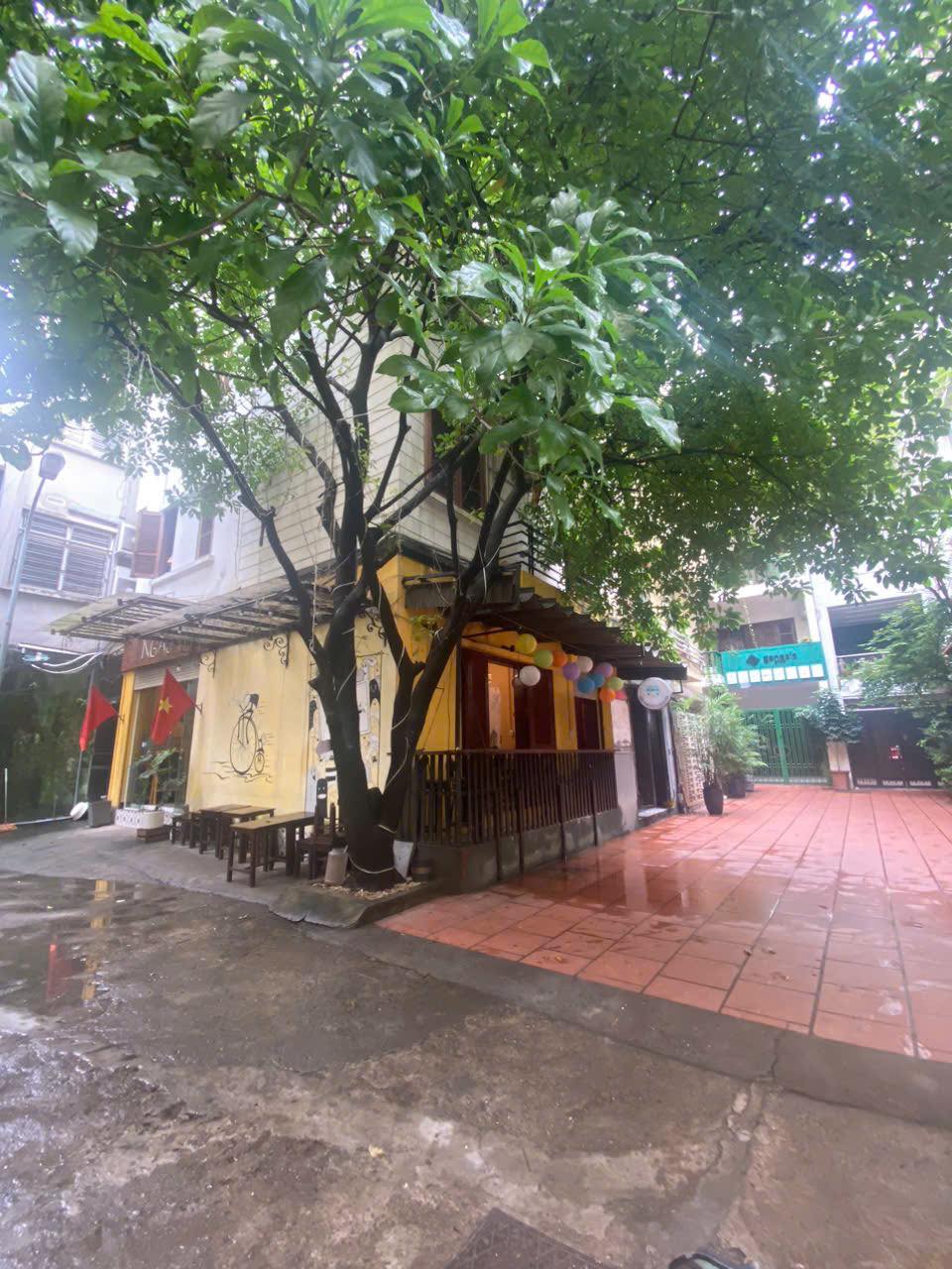 Chính chủ bán nhà phố Giảng Võ, Ba Đình, sổ đỏ vuông đẹp