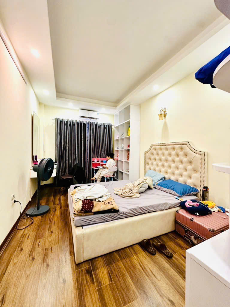 Nhà đối diện Aeon, full nội thất, ngõ nông thoáng – 5 tỷ