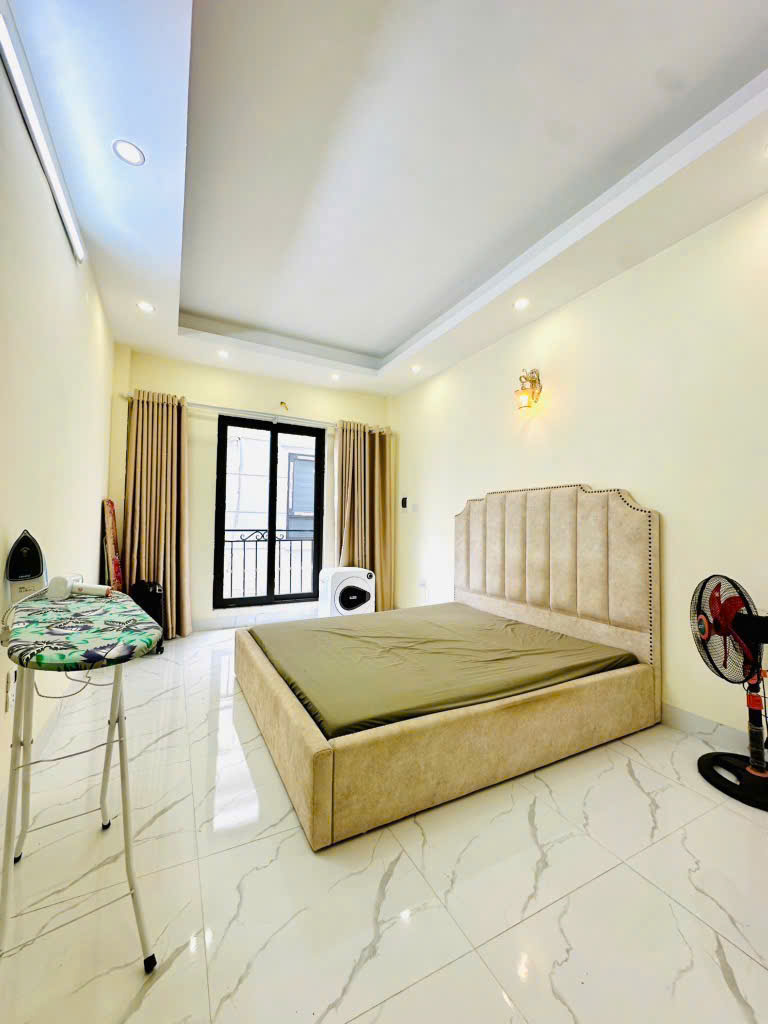 Nhà đối diện Aeon, full nội thất, ngõ nông thoáng – 5 tỷ