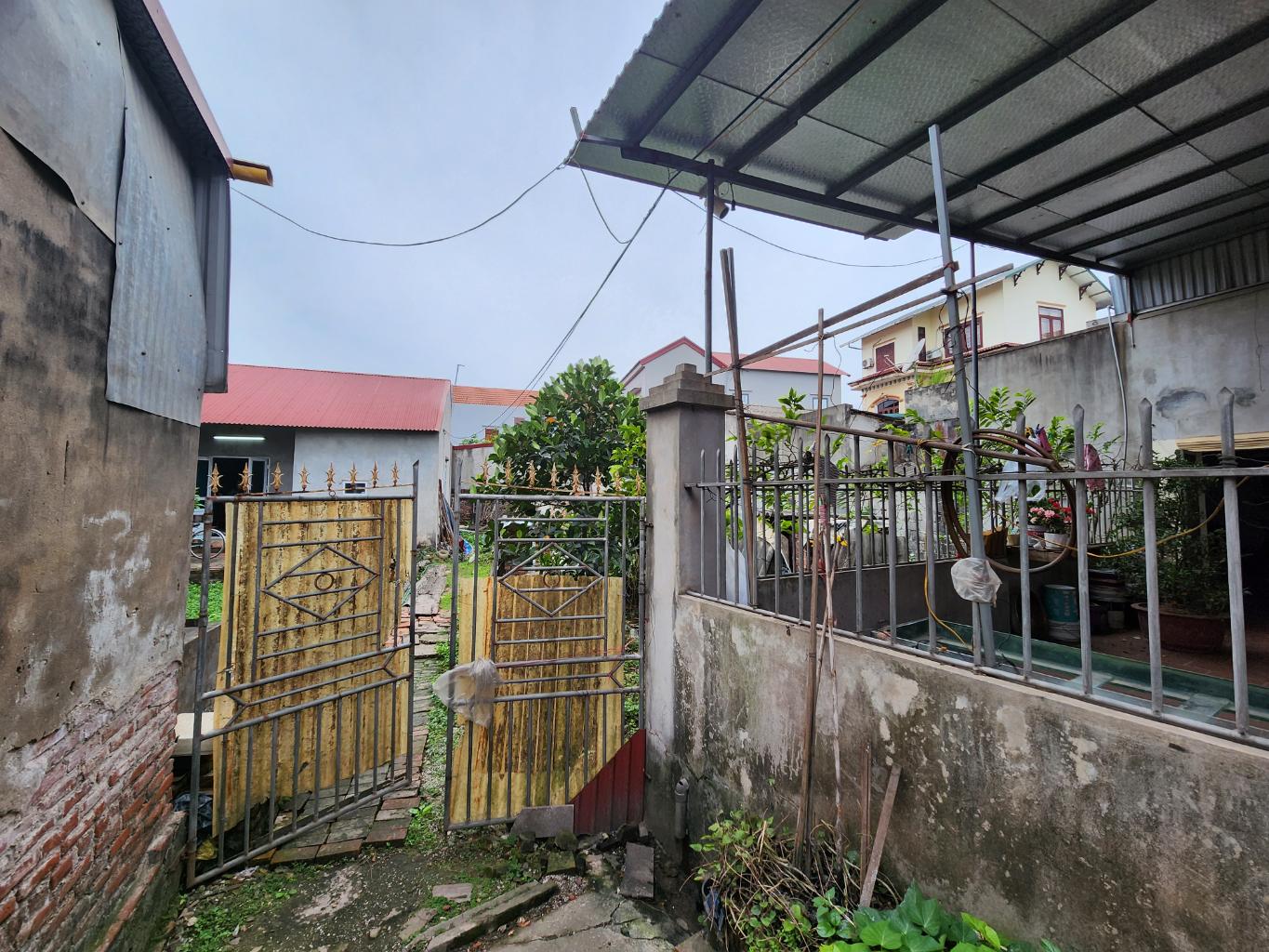 Người nhà em gửi bán mảnh đất tại thôn Lại Ốc, Long Hưng, Văn Giang, Hưng Yên