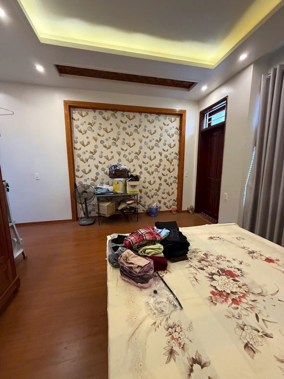 Bán nhà 4 tầng mặt phố gần đường Trường Chinh, phường Tân Bình, 67,5m2, mặt tiền 4,5m, 4 ngủ