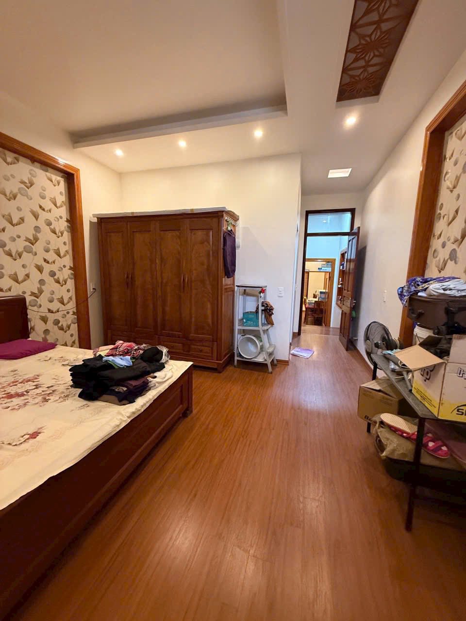 Bán nhà 4 tầng mặt phố gần đường Trường Chinh, phường Tân Bình, 67,5m2, mặt tiền 4,5m, 4 ngủ