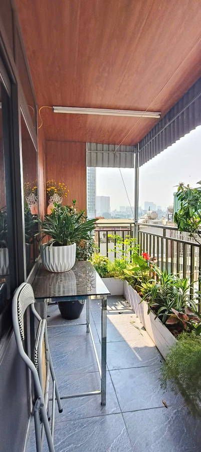 Bán nhà riêng 6 tầng Hoàng Đạo Thành, 30m2, mặt tiền 5,2m, ngõ ô tô đỗ cửa, thang máy
