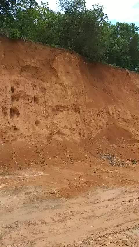 Chính chủ cần bán cả khu đồi 1,6ha đường Quốc Lộ 20, thị trấn M a Đa Guôi, Lâm Đồng