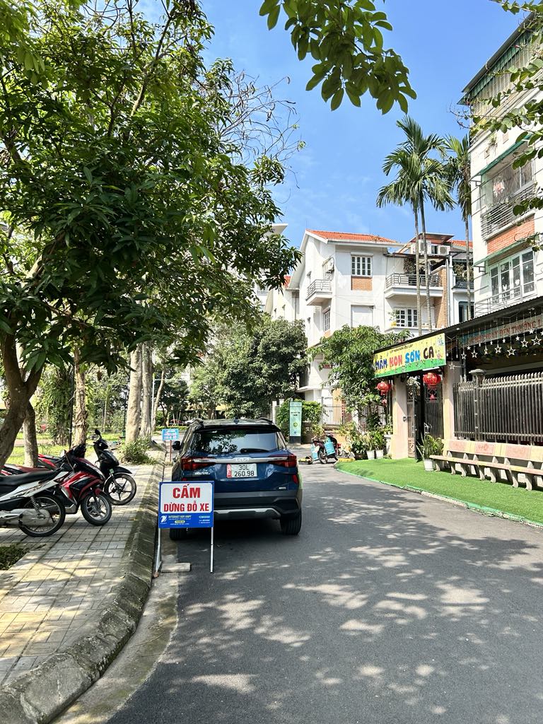 Bán nhà 2 tầng ở ngay trung tâm thị trấn Trâu Quỳ, khu giãn dân tái định cư 7.2ha, cực hiếm