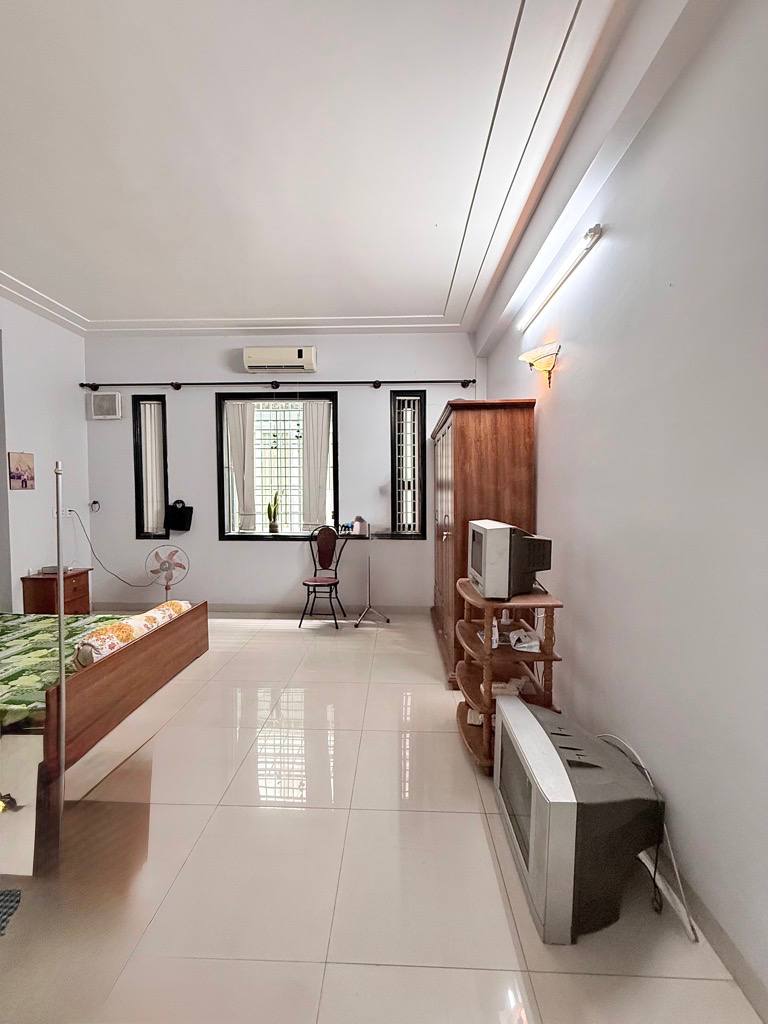 Siêu phẩm khu Tên Lửa, diện tích 100m2, ngang 5m, 5 phòng ngủ khép kín giá bán 14,5 tỷ