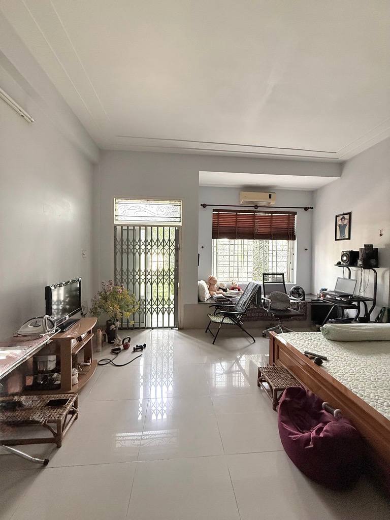 Siêu phẩm khu Tên Lửa, diện tích 100m2, ngang 5m, 5 phòng ngủ khép kín giá bán 14,5 tỷ