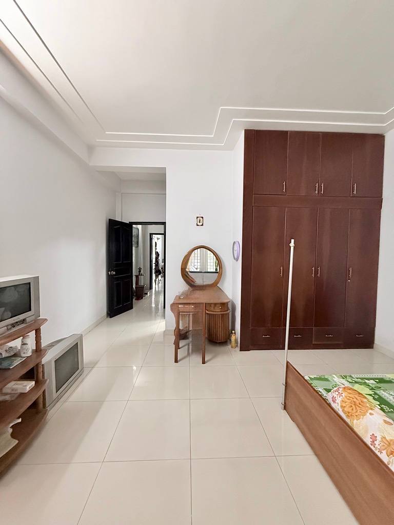 Siêu phẩm khu Tên Lửa, diện tích 100m2, ngang 5m, 5 phòng ngủ khép kín giá bán 14,5 tỷ