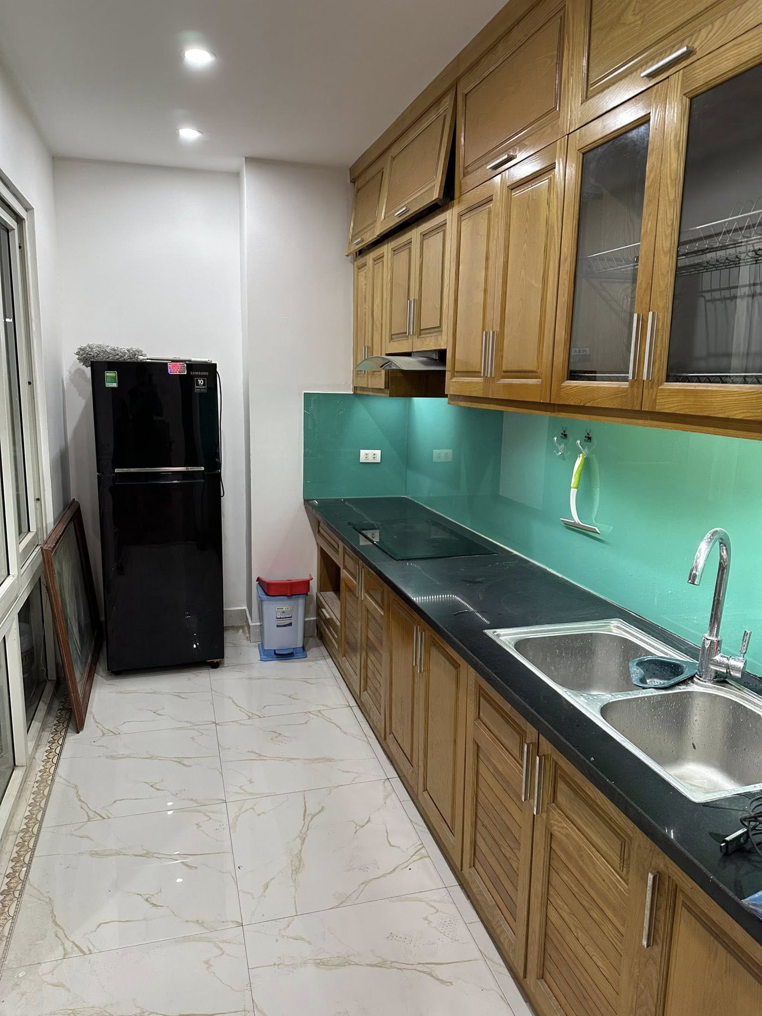 Cho thuê căn hộ 3 ngủ, 2 vệ sinh, full đồ 137 Nguyễn Ngọc Vũ ,Trung Hoà, Cầu Giấy, Hà Nội