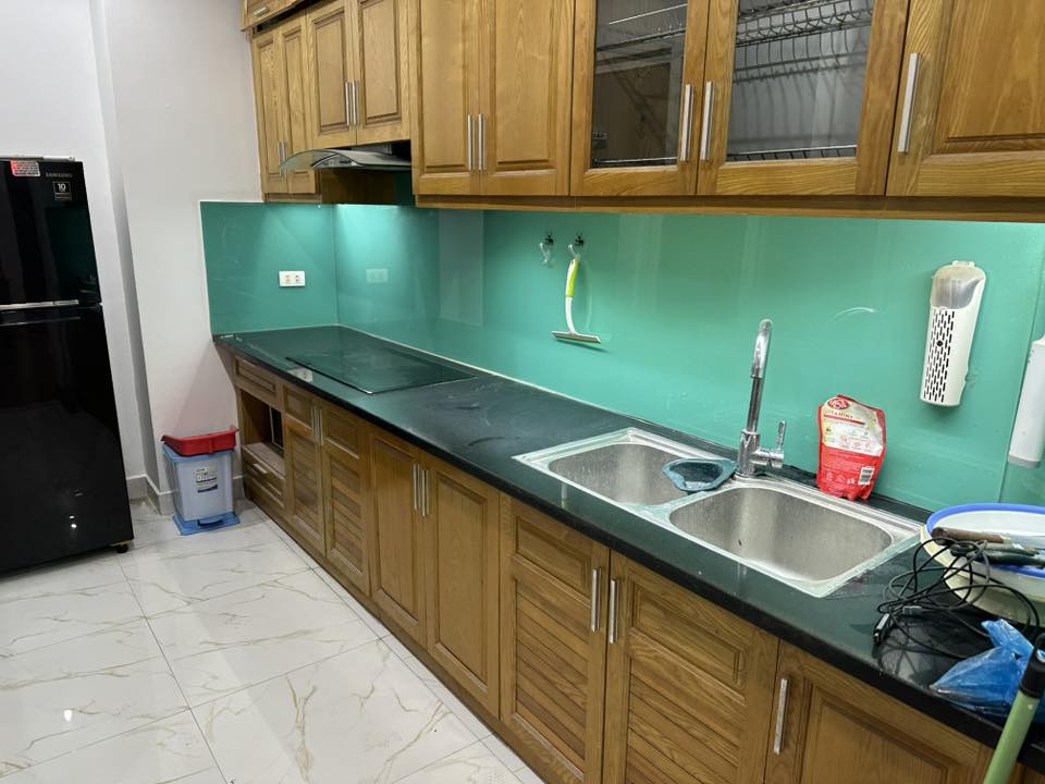 Cho thuê căn hộ 3 ngủ, 2 vệ sinh, full đồ 137 Nguyễn Ngọc Vũ ,Trung Hoà, Cầu Giấy, Hà Nội