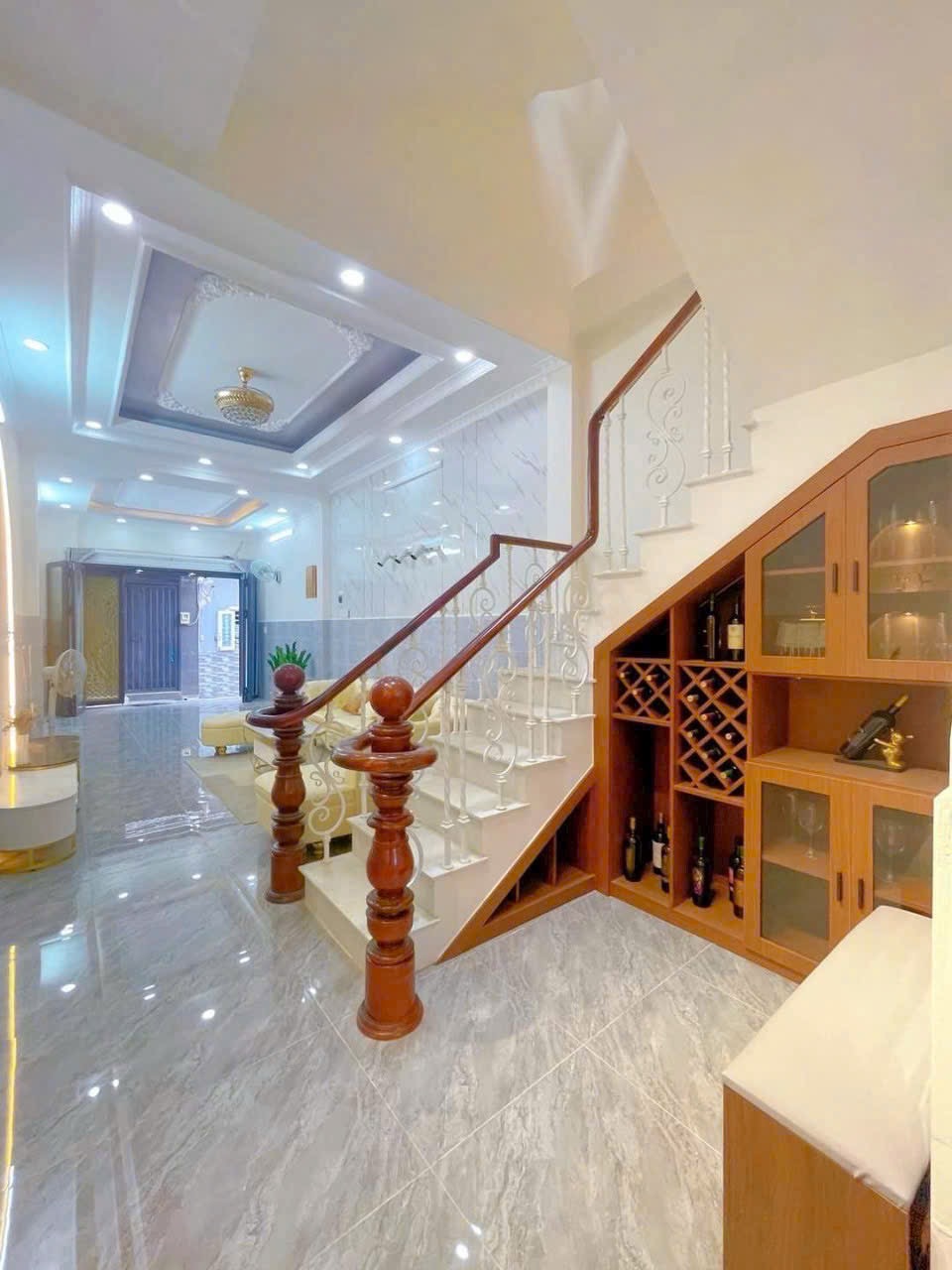 Bán nhà đẹp chính chủ – vào ở ngay