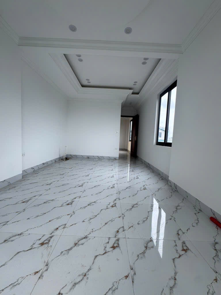 Bán nhà mặt phố phường Nhật Tân, 45m2 x 7 tầng thang máy, mới cứng, kinh doanh ngày đêm