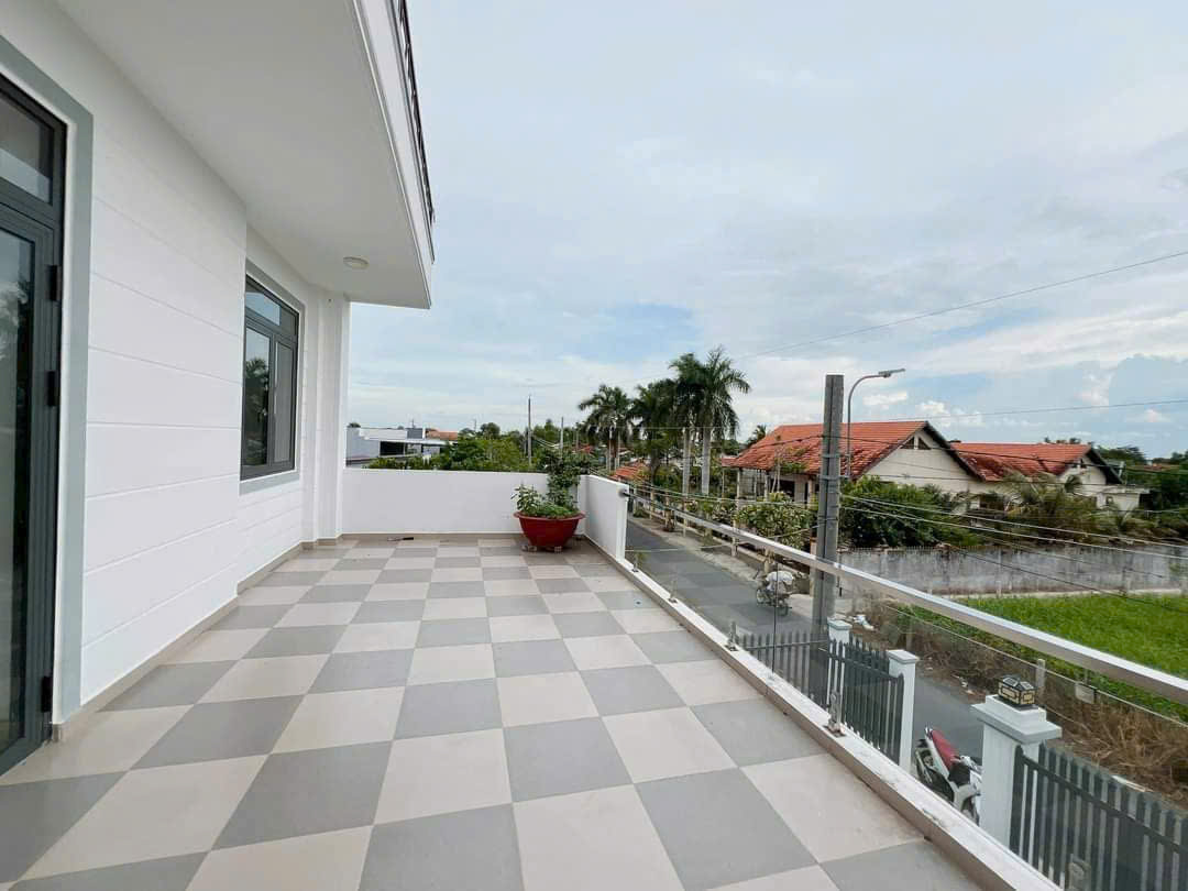 Cần bán nhà 1 trệt 1 lầu – khu vực Bờ Chùa, Bình Chánh – gần khu dân cư – giá tốt chỉ 1,3 tỷ