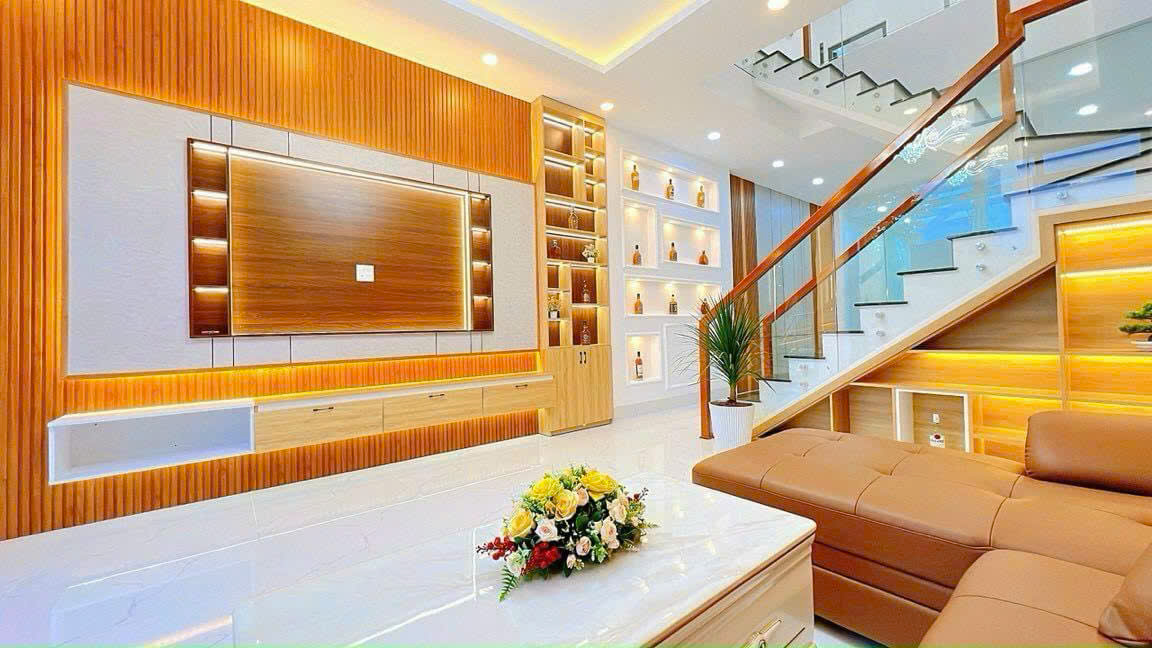 Cần bán nhà 1 trệt 1 lầu – 3 phòng ngủ, 3 toilet – gần trường học – diện tích 100m² – Bình Chánh