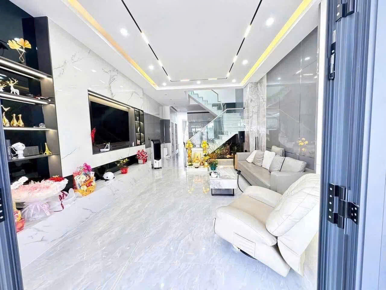 Bán nhà 1 trệt 1 lầu - gần khu dân cư - 80m² - 2 phòng ngủ, 2wc - giá chỉ 1,05 tỷ