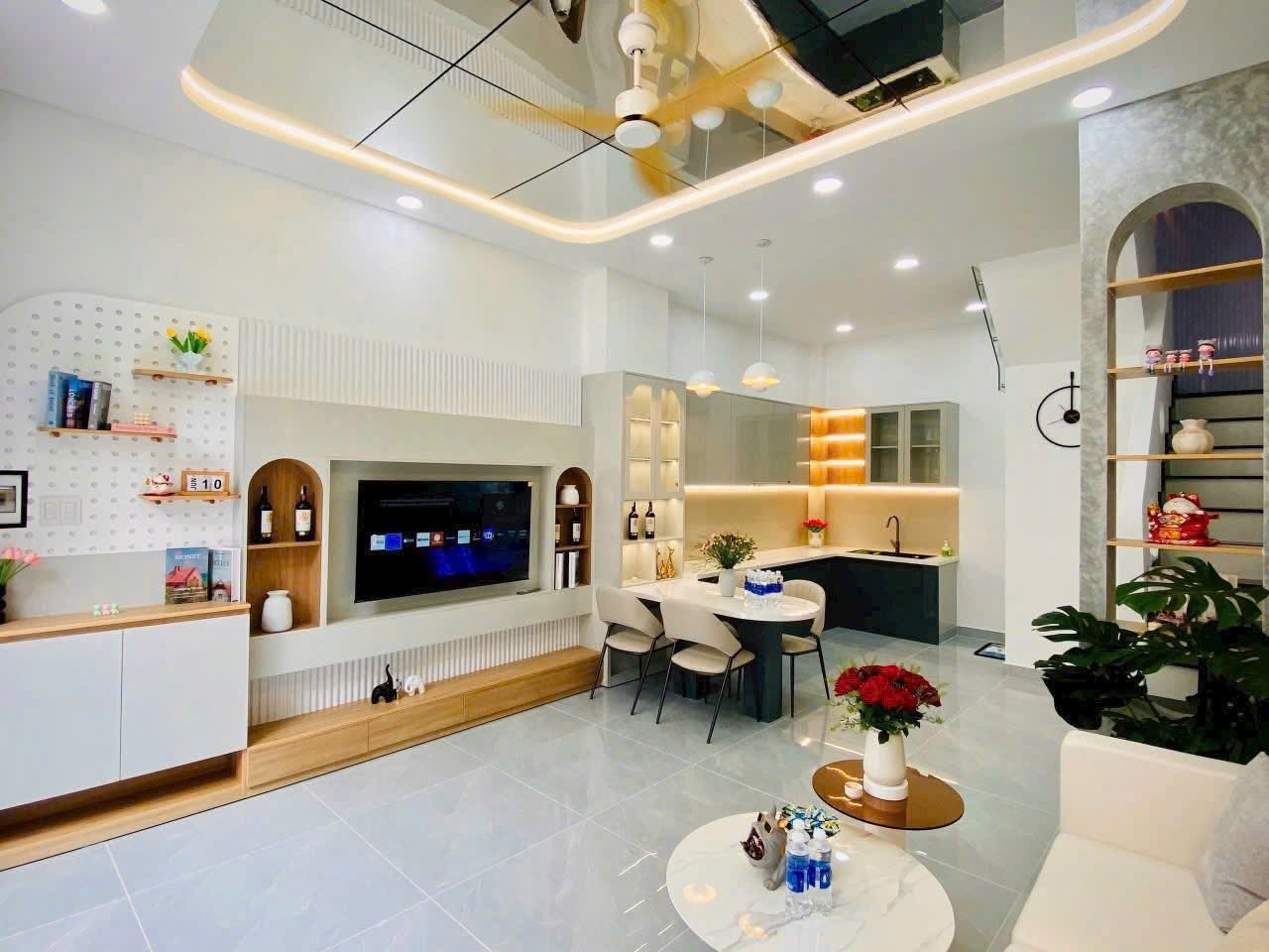 Cần bán nhà 1 trệt 2 lầu – gần khu dân cư trường học – giá cực tốt