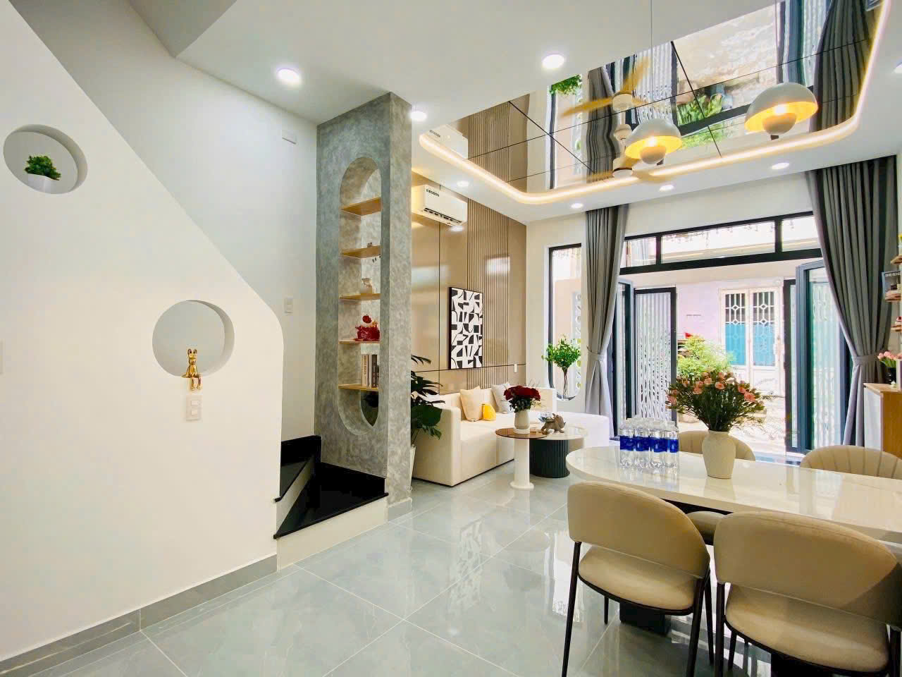 Cần bán nhà 1 trệt 2 lầu – gần khu dân cư trường học – giá cực tốt