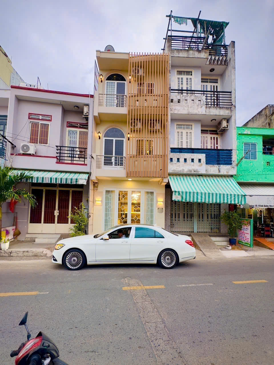 Cần bán gấp nhà 1 trệt 2 lầu – giá 1,45 tỷ