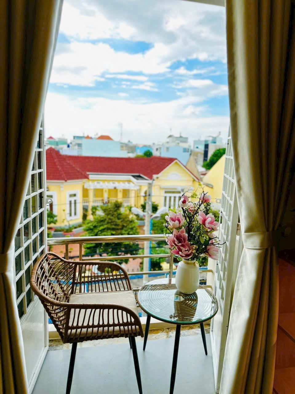 Cần bán gấp nhà 1 trệt 2 lầu – giá 1,45 tỷ